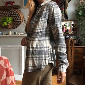 American Eagle slim fit flannel button down XS/S